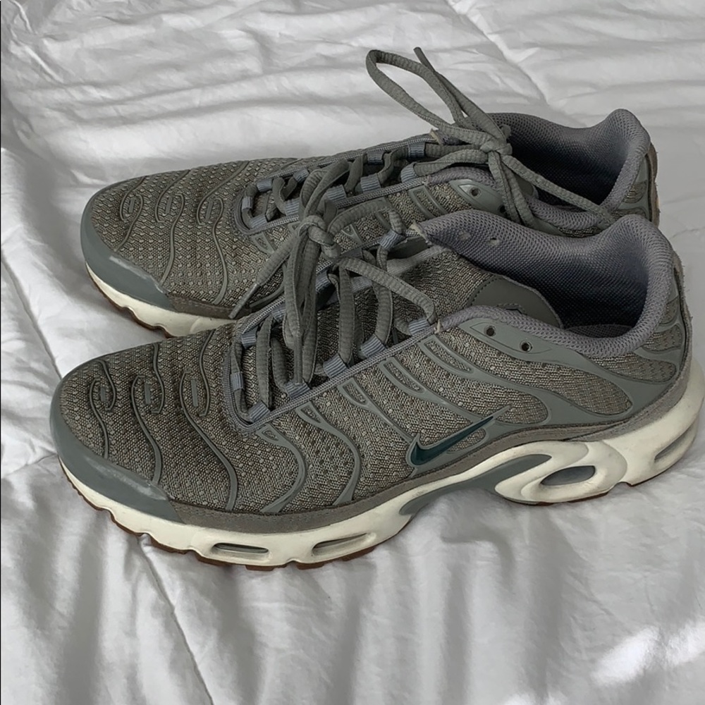 Nike Air Max TN Sage Green Gray